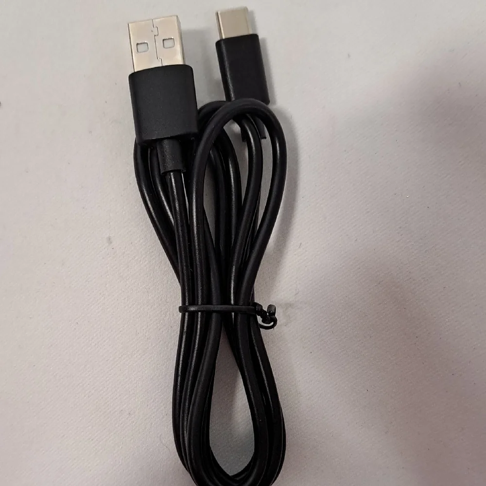 EG12B Dual Charging Dock for P5 Controller - Black and White